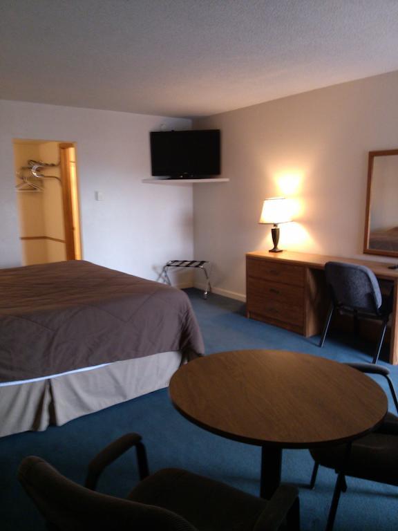 High Chaparral Inn Rocky Ford Habitación foto